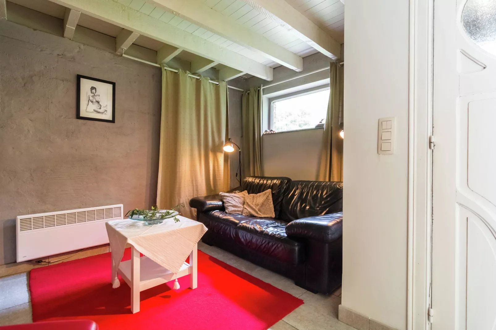 Sylvies lodge-Living room