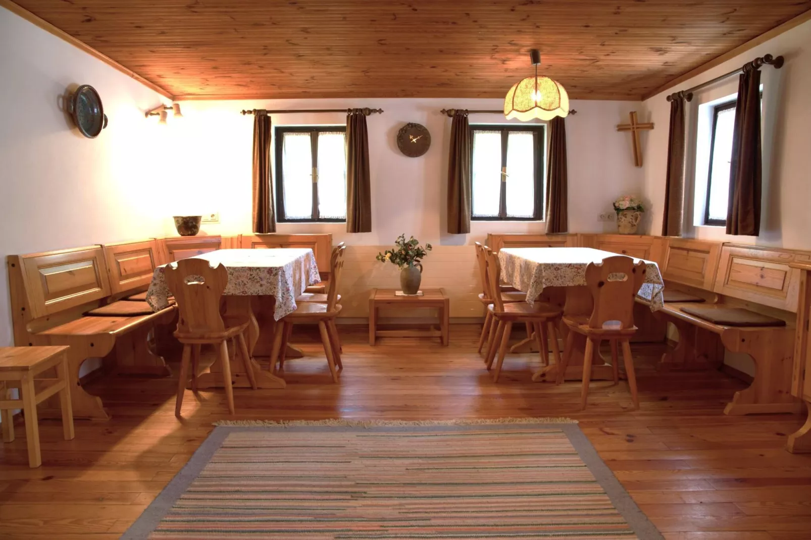 Grafhube Appartements - ganzes Haus-Dining room