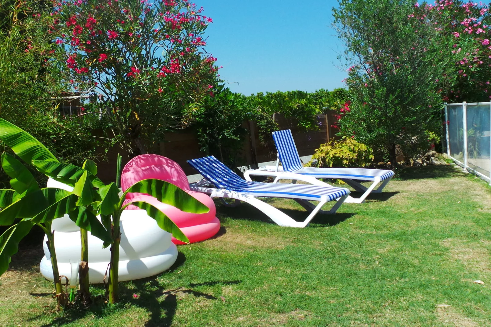 Le Pigeonnier-Swimming pool