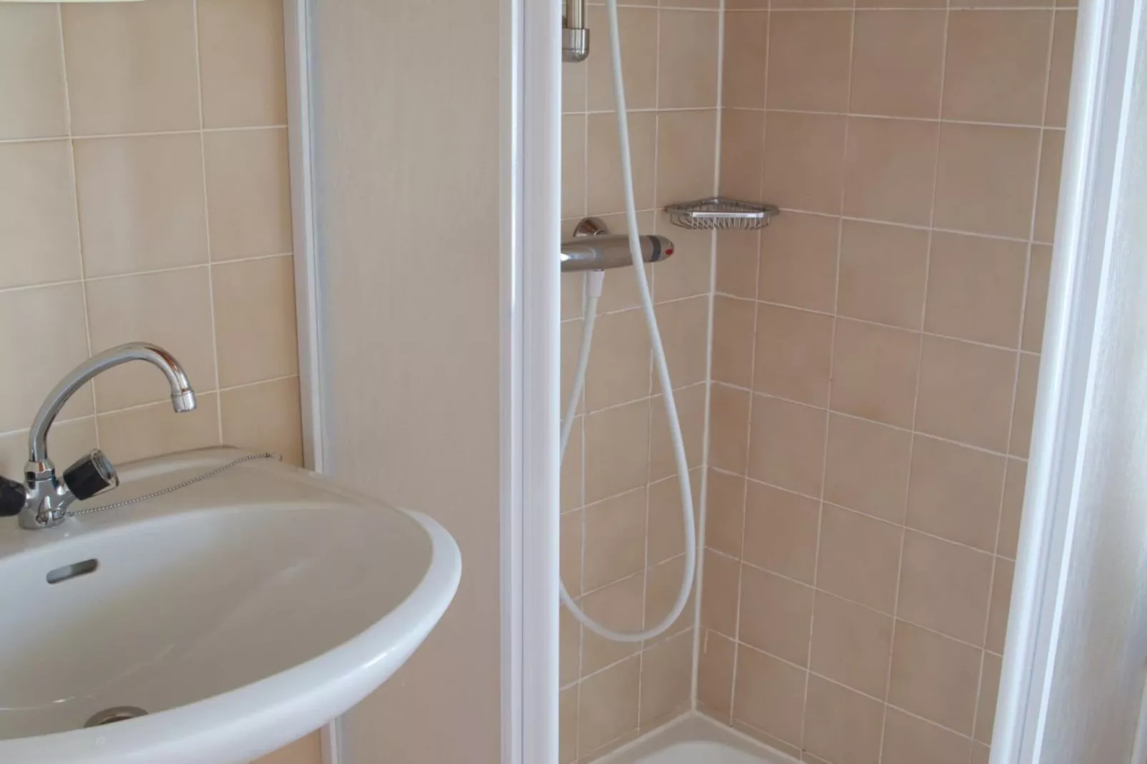 Grafhube Appartements - ganzes Haus-Bathroom