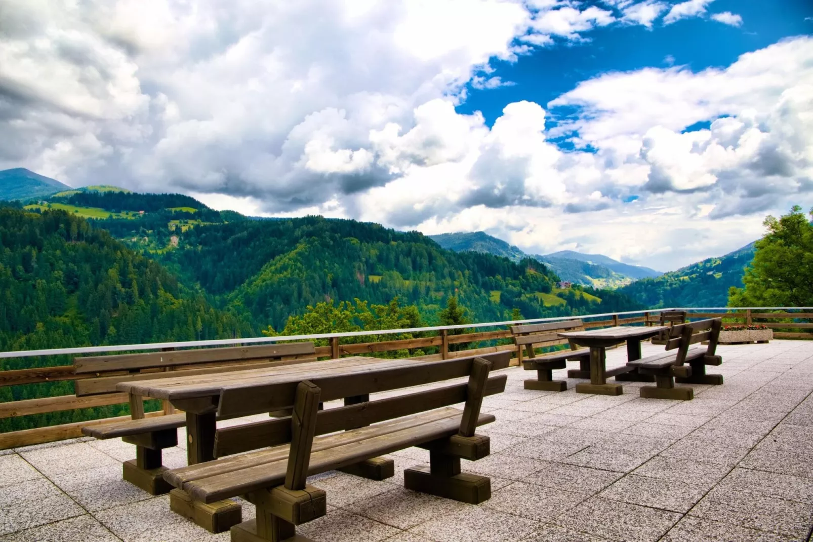 Grafhube Appartements - ganzes Haus-View summer
