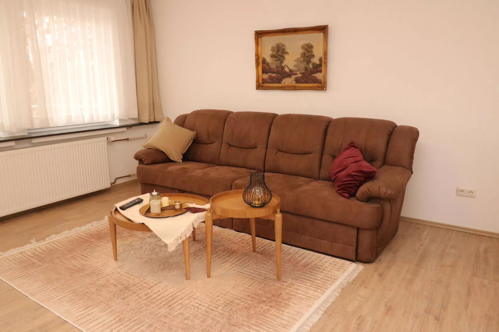 Apartment mit Wasserbett-Living room