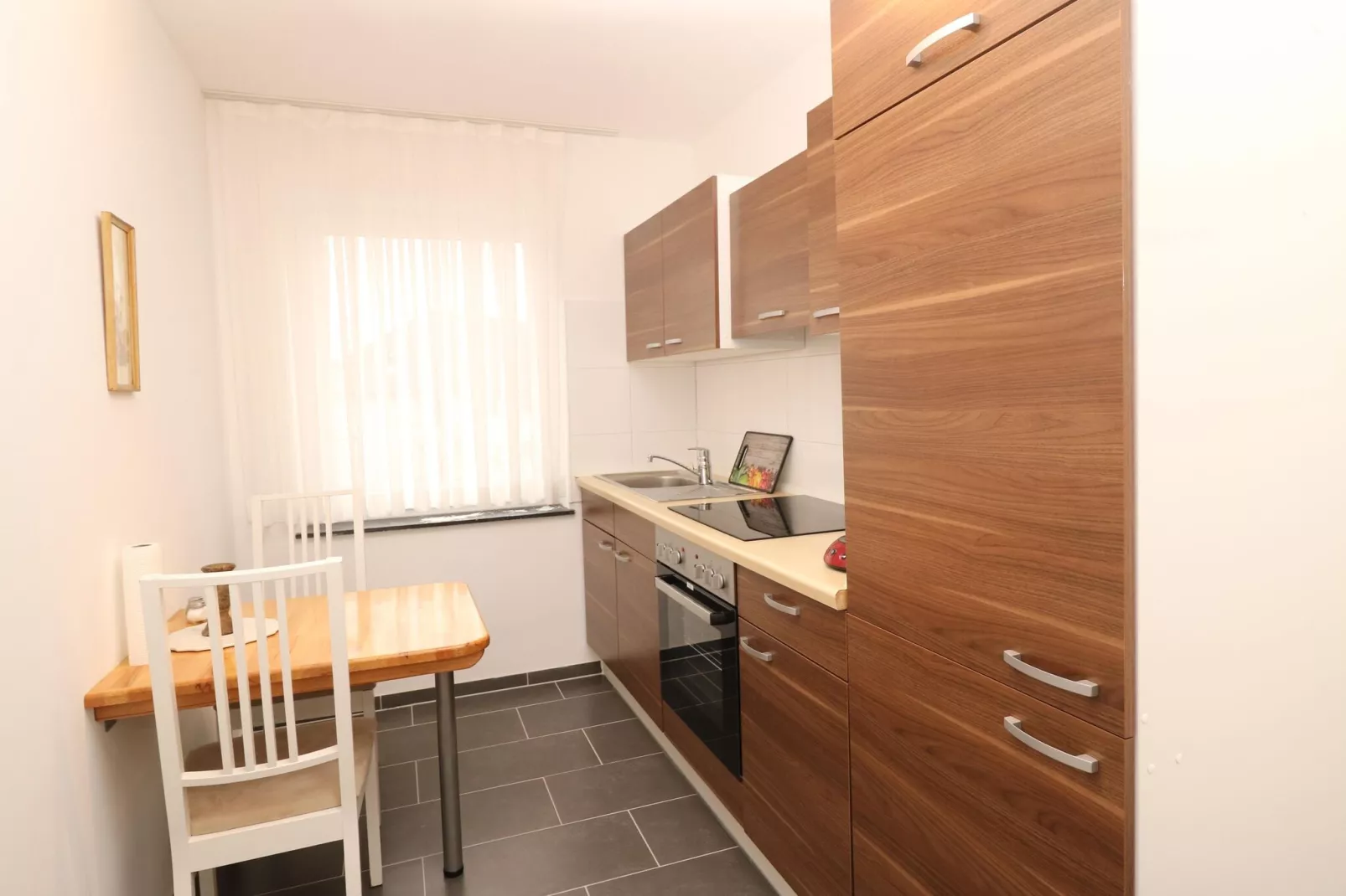 Apartment mit Wasserbett-Kitchen