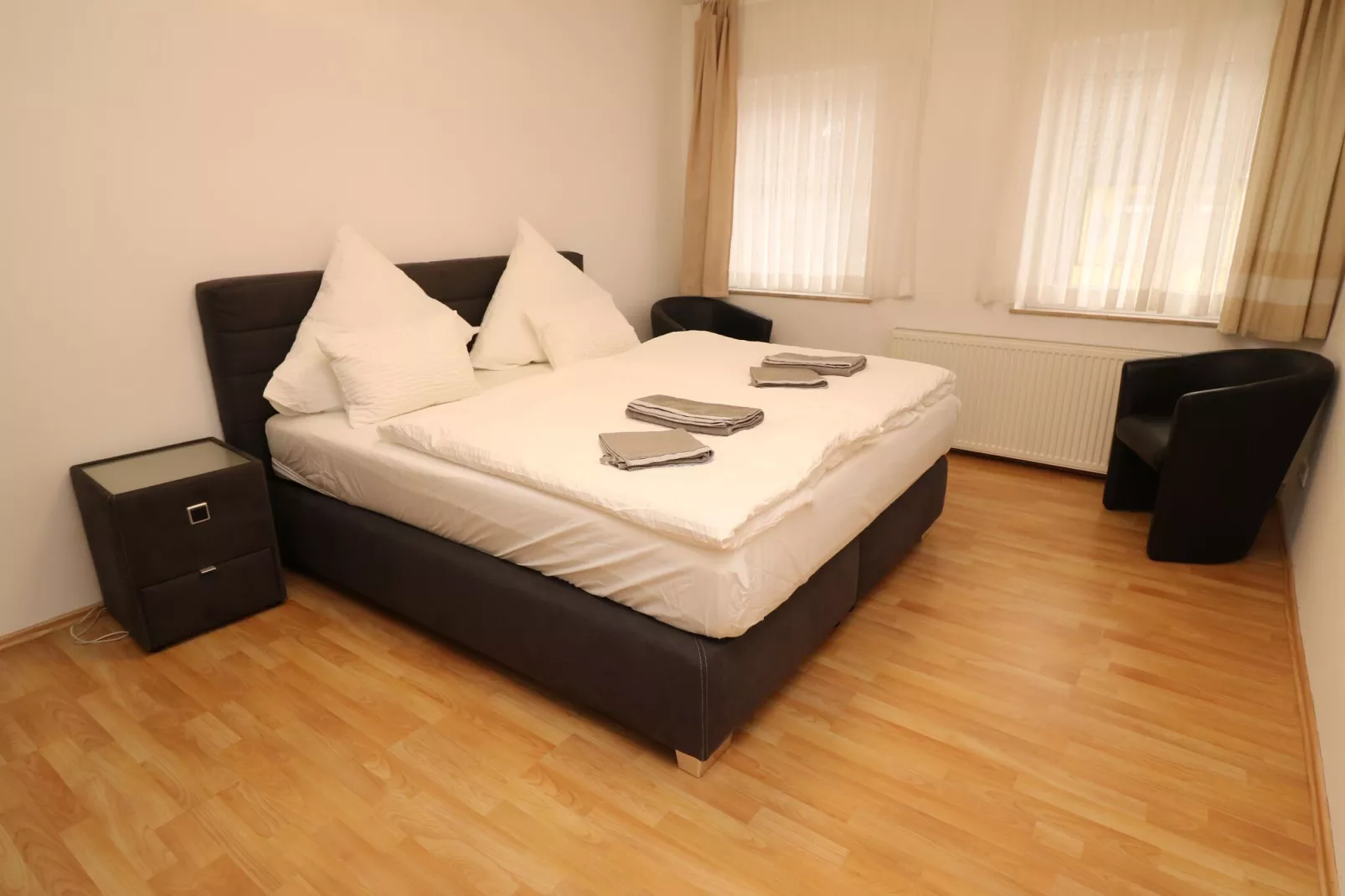 Zentrales Apartment in Messenähe-Bedroom