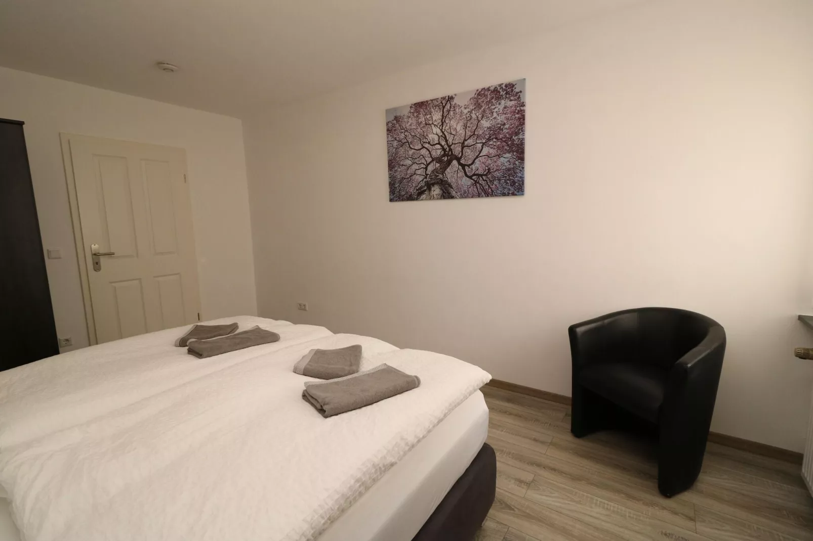 Zentrales Apartment in Messenähe-Bedroom