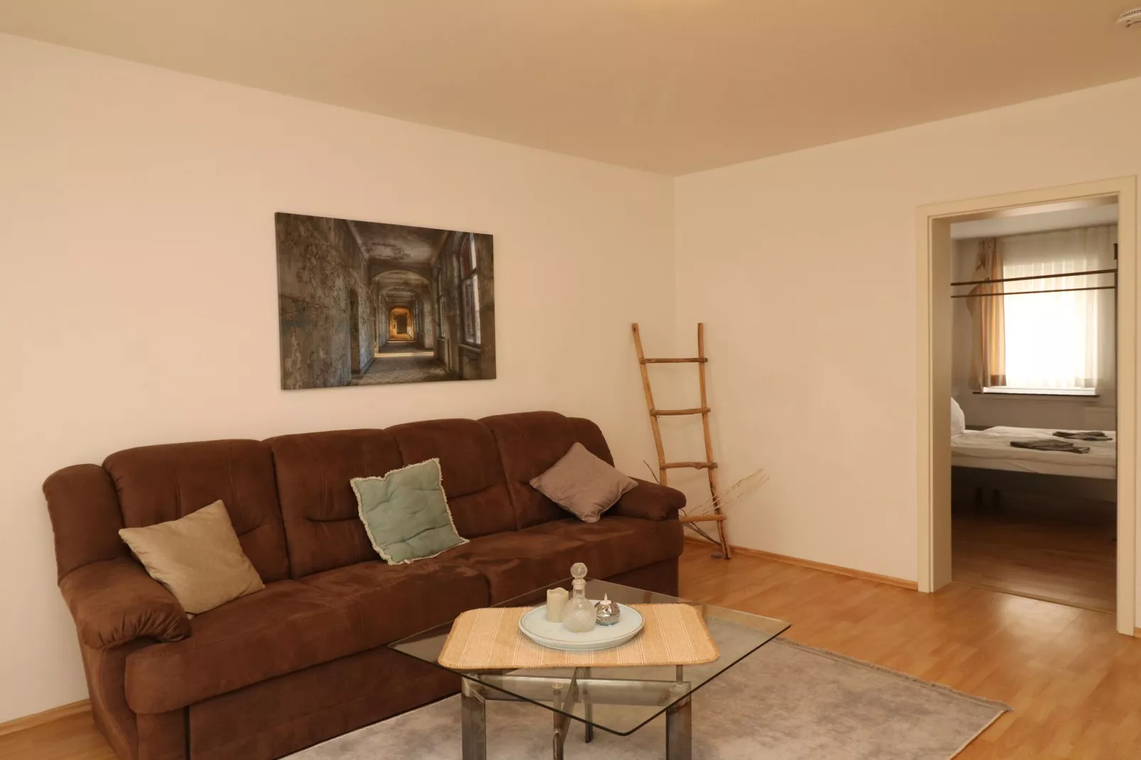 Zentrales Apartment in Messenähe-Living room