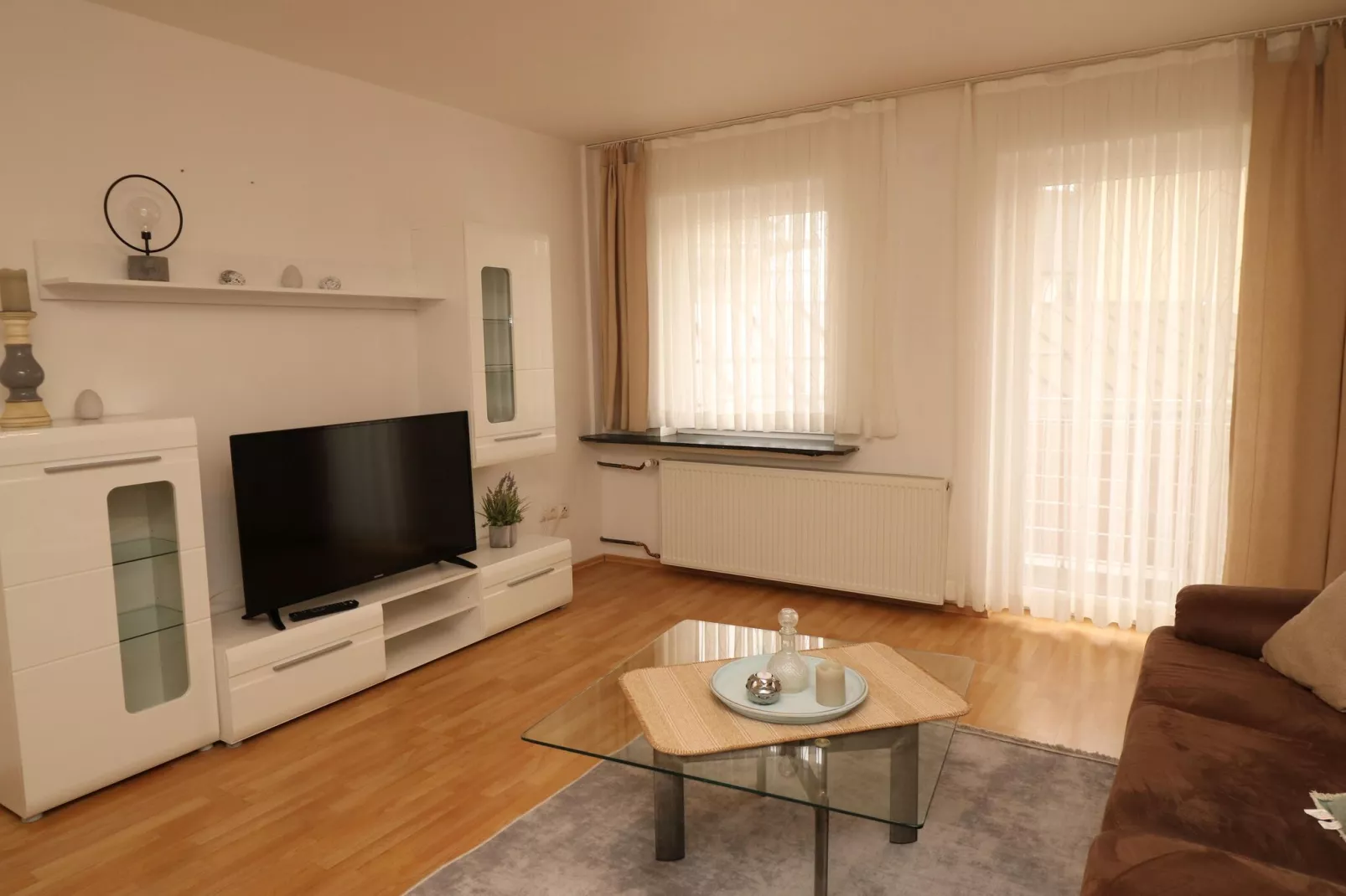 Zentrales Apartment in Messenähe-Living room