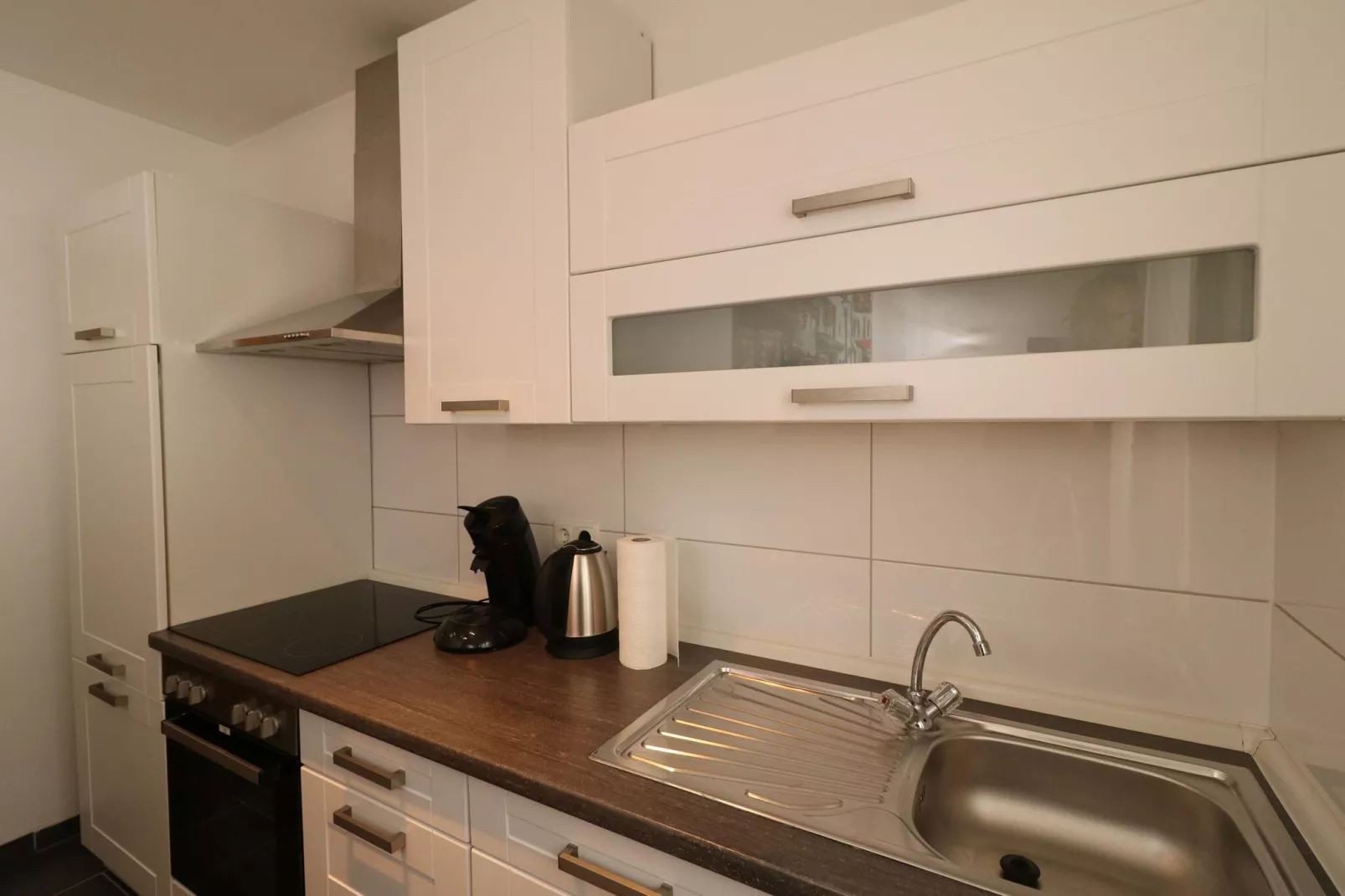 Zentrales Apartment in Messenähe-Kitchen