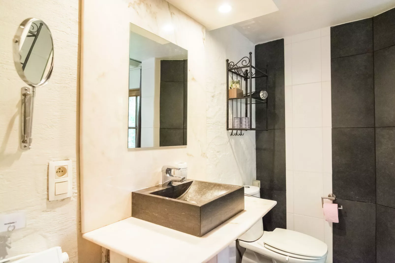 Sylvies lodge-Bathroom