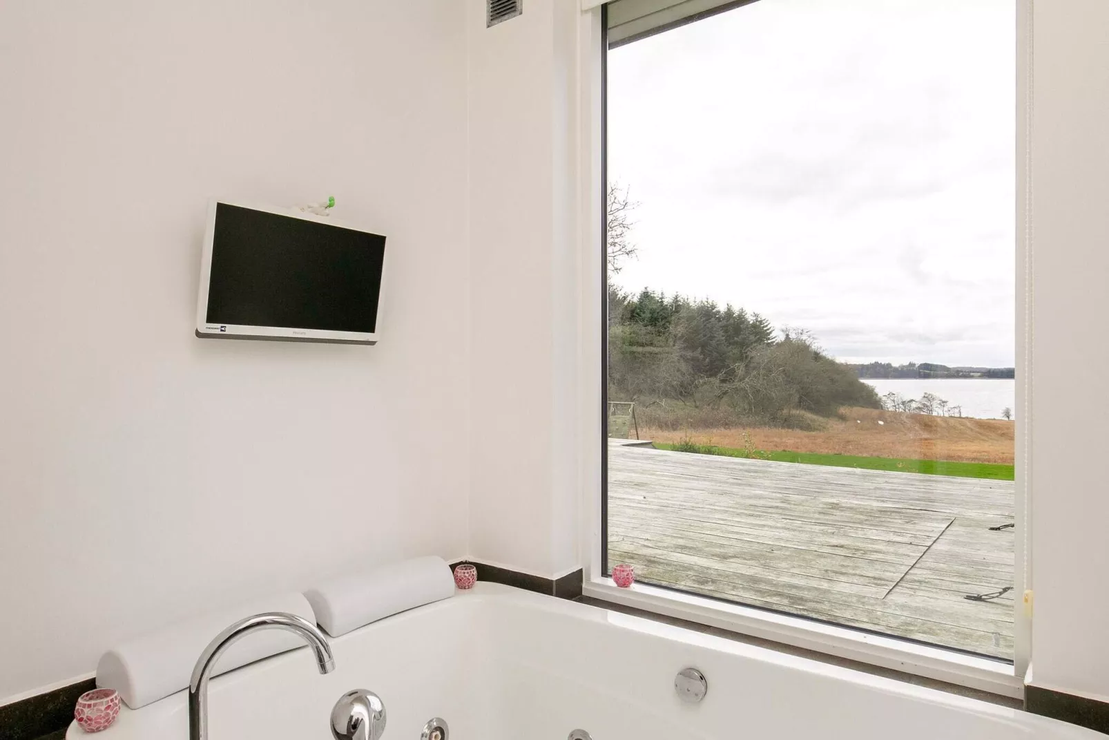 Cozy Dog-Friendly Cottage near Coast-By Traum-Spa