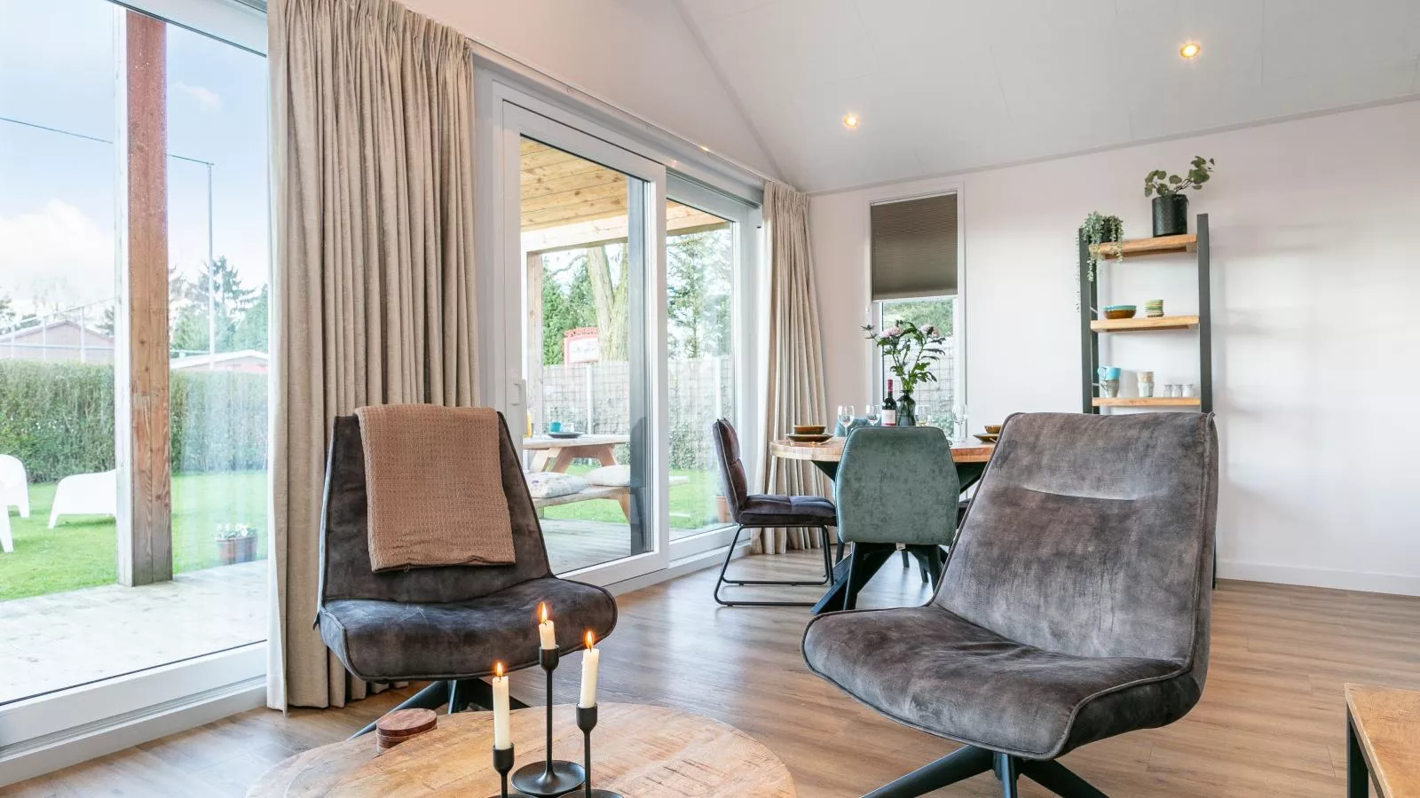 Abs Blokhut-Living room
