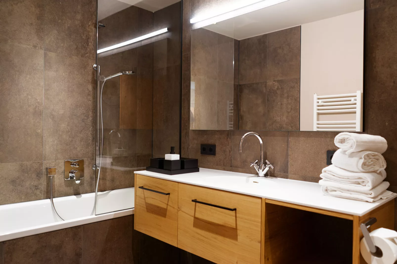 Heimat 1495 Arlberg-Bathroom