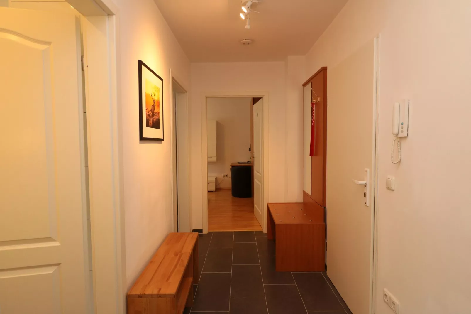 Zentrales Apartment in Messenähe-Landing