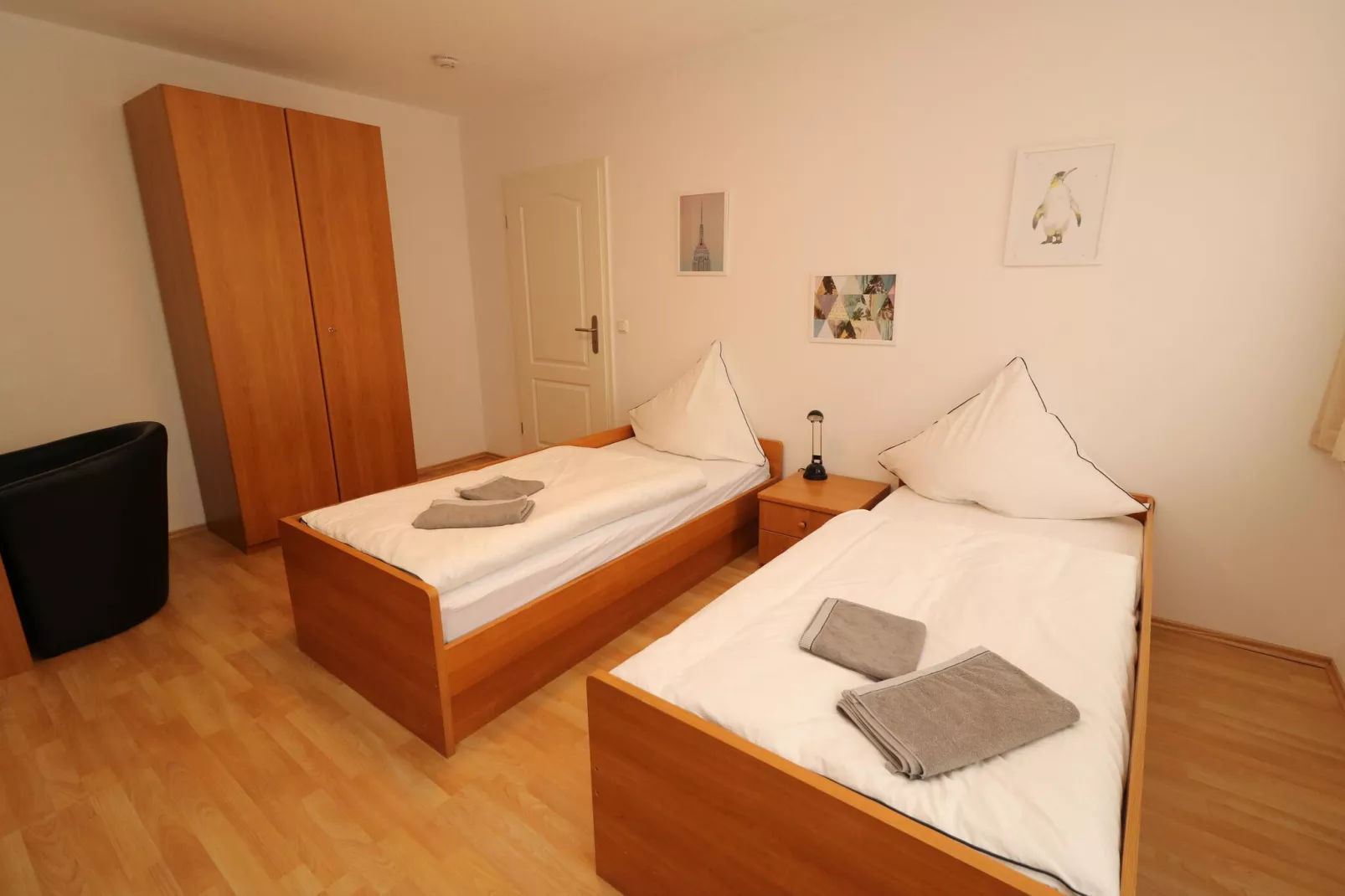 Zentrales Apartment in Messenähe-Bedroom