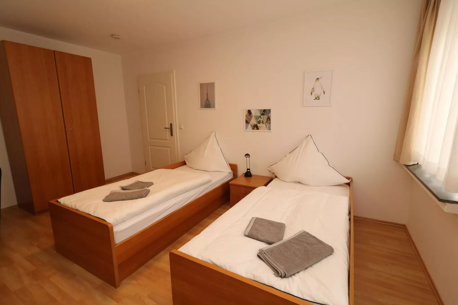 Zentrales Apartment in Messenähe-Bedroom