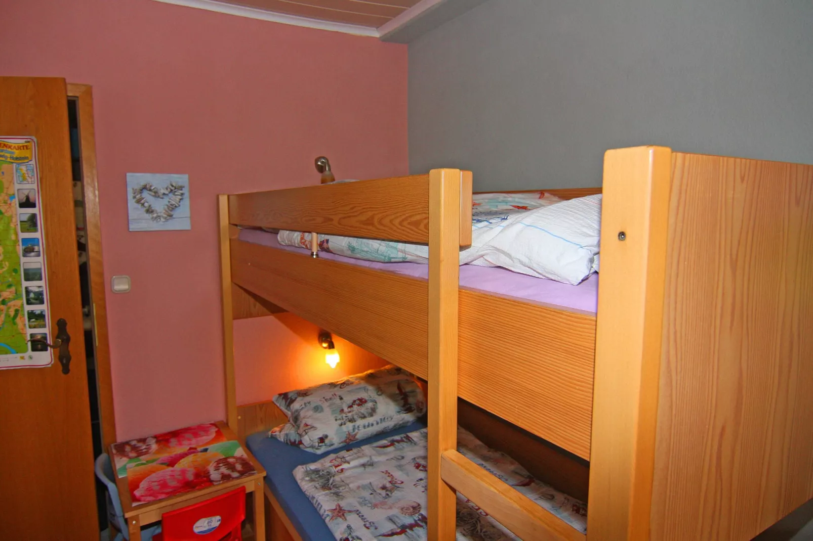 App 1 / 3 Raum App im EG 65 m²-Bedroom