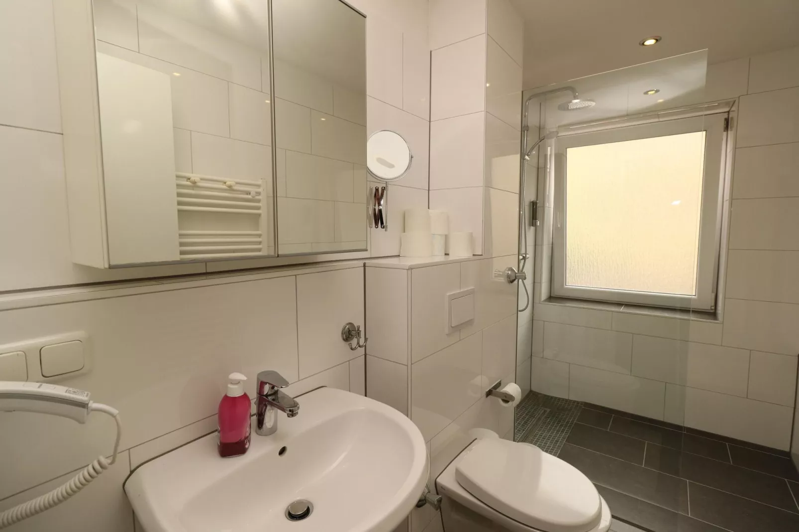 Apartment im Herzen Ruhrgebiets-Bathroom