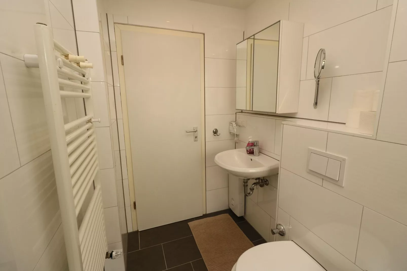 Apartment im Herzen Ruhrgebiets-Bathroom