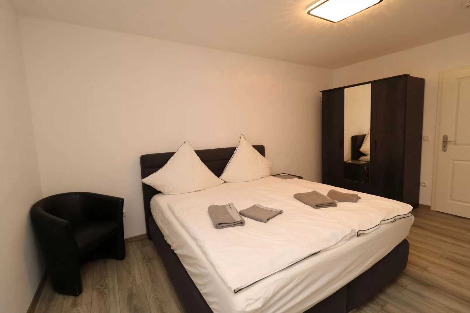 Apartment Nähe Messezentrum-Chambre