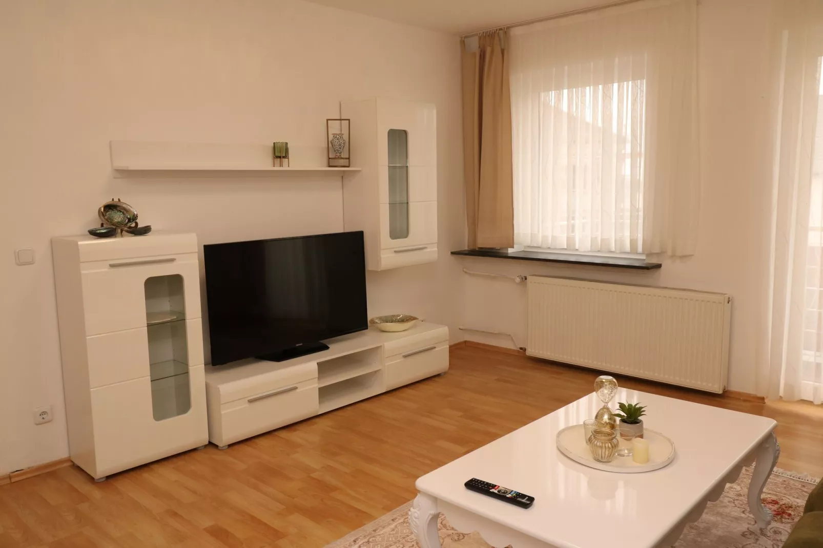 Apartment in Messenähe Essen und DD-Wohnzimmer