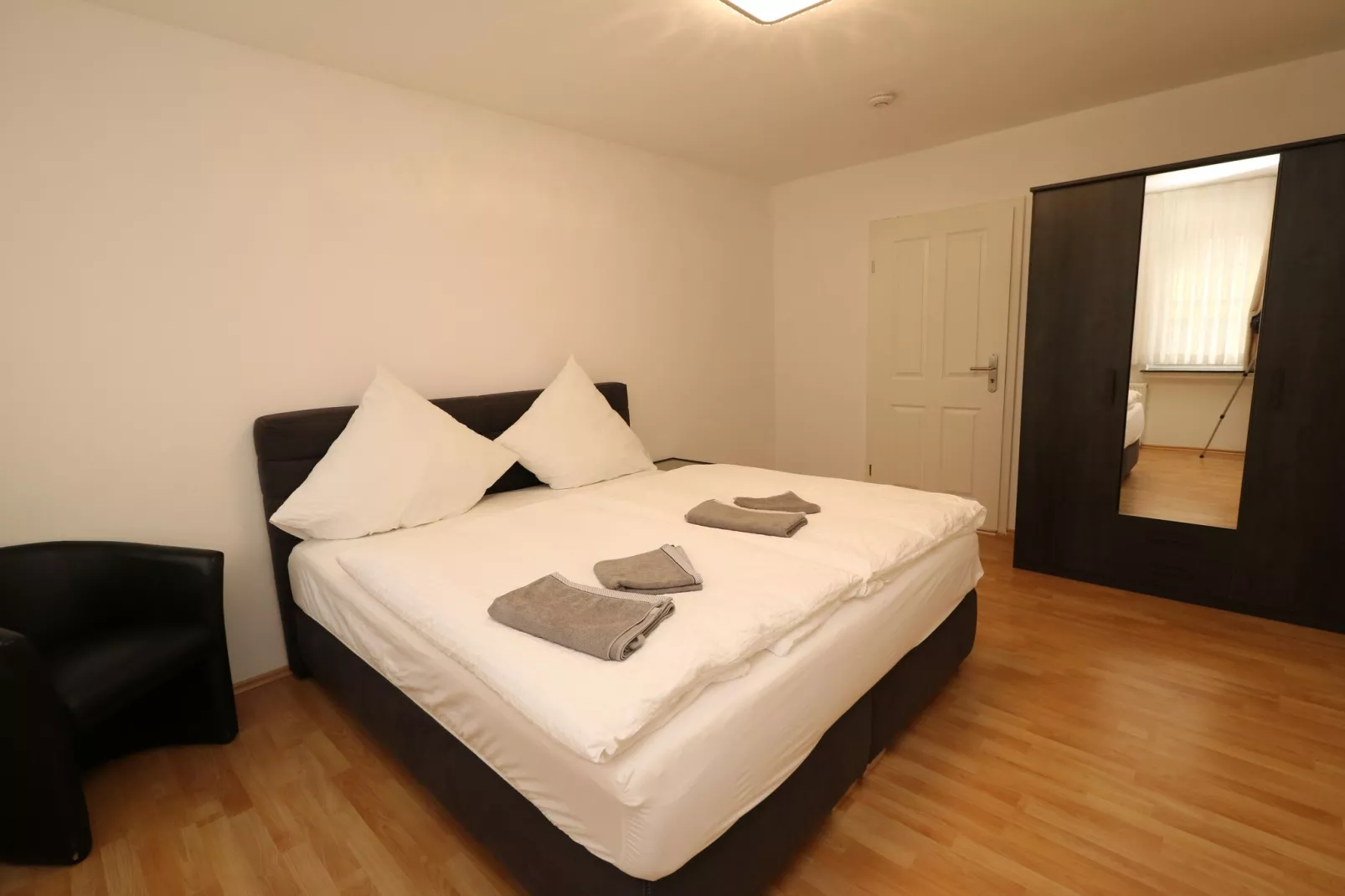 Apartment in Messenähe Essen und DD-Schlafzimmer
