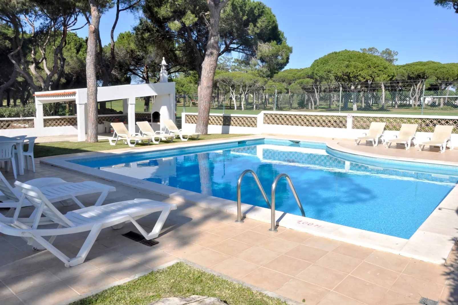 Villa Oceânico-Schwimmbad