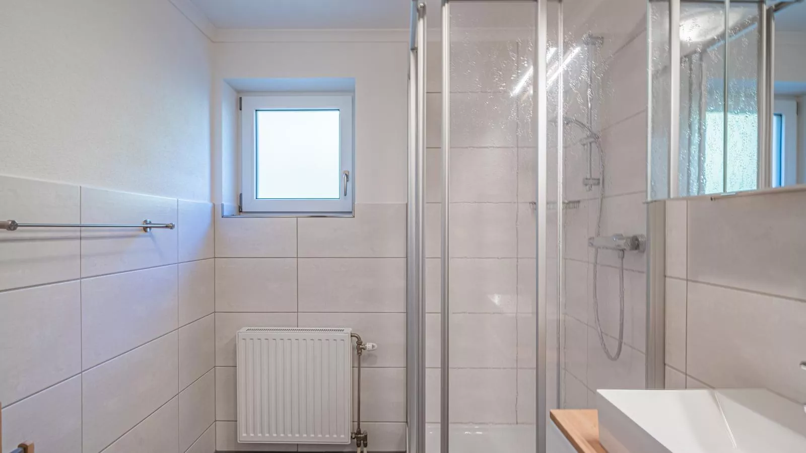 Gipfelblick-Bathroom