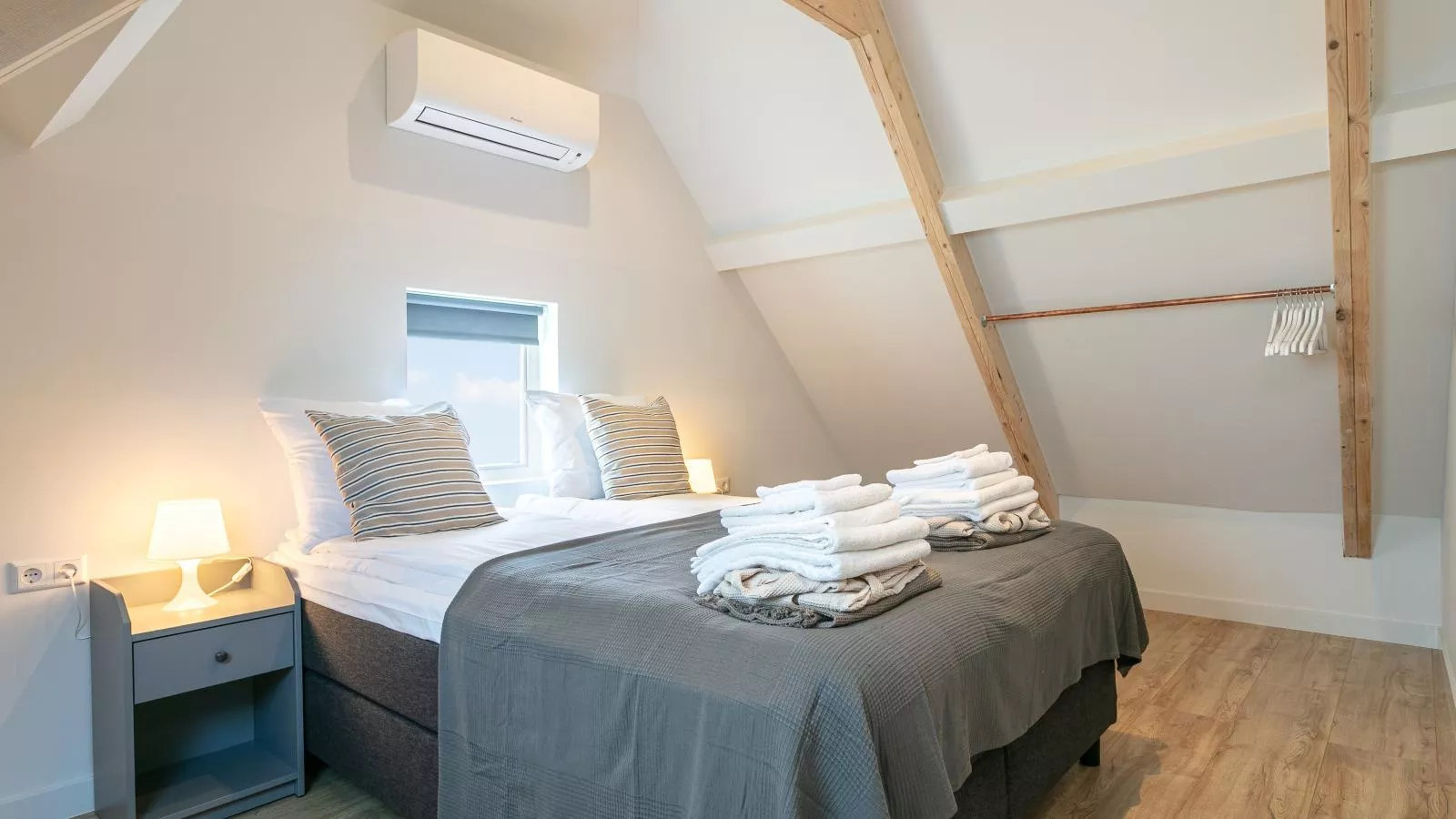 Abs Boerderietje-Bedroom