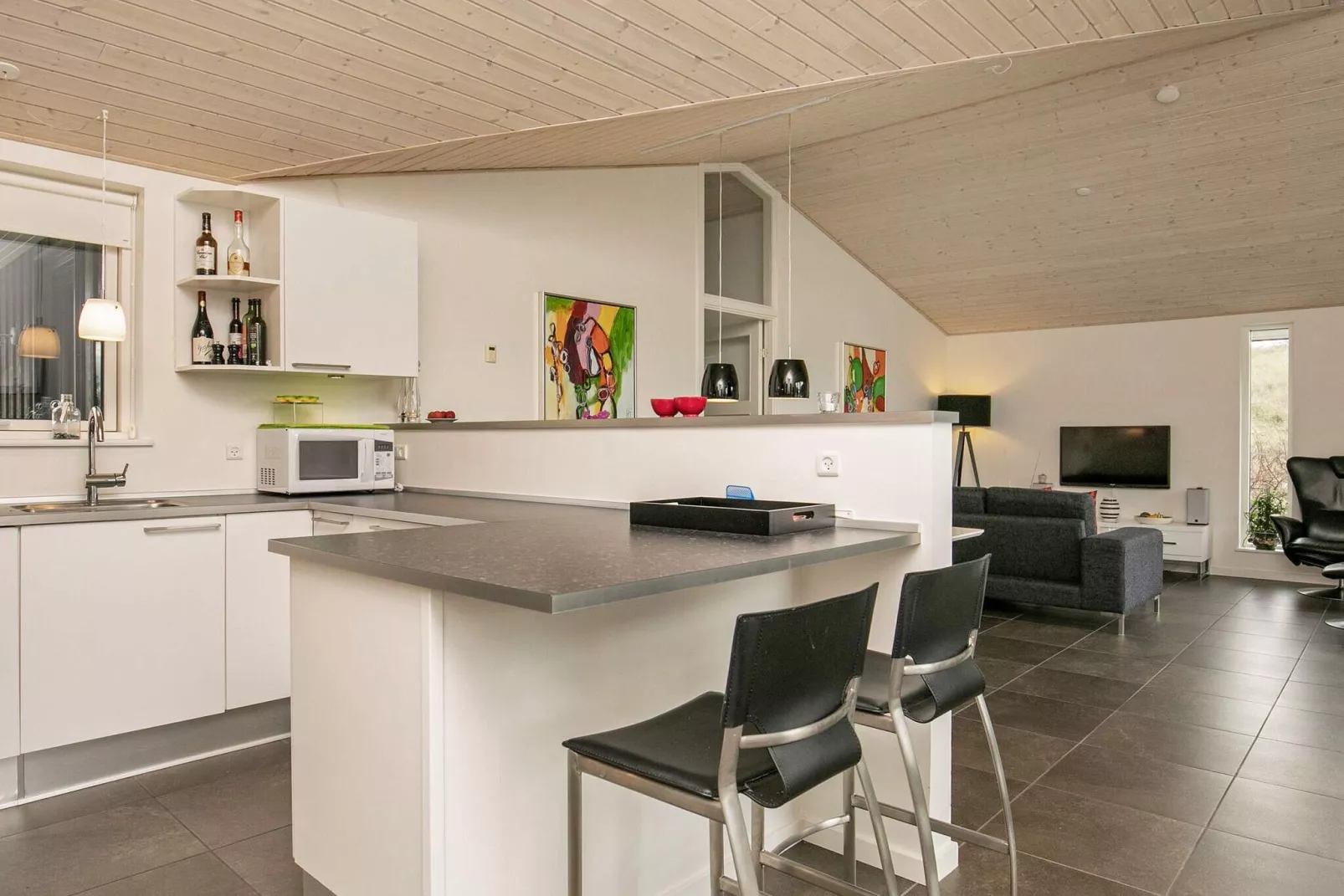Cozy Dog-Friendly Cottage near Coast-By Traum-Indoor