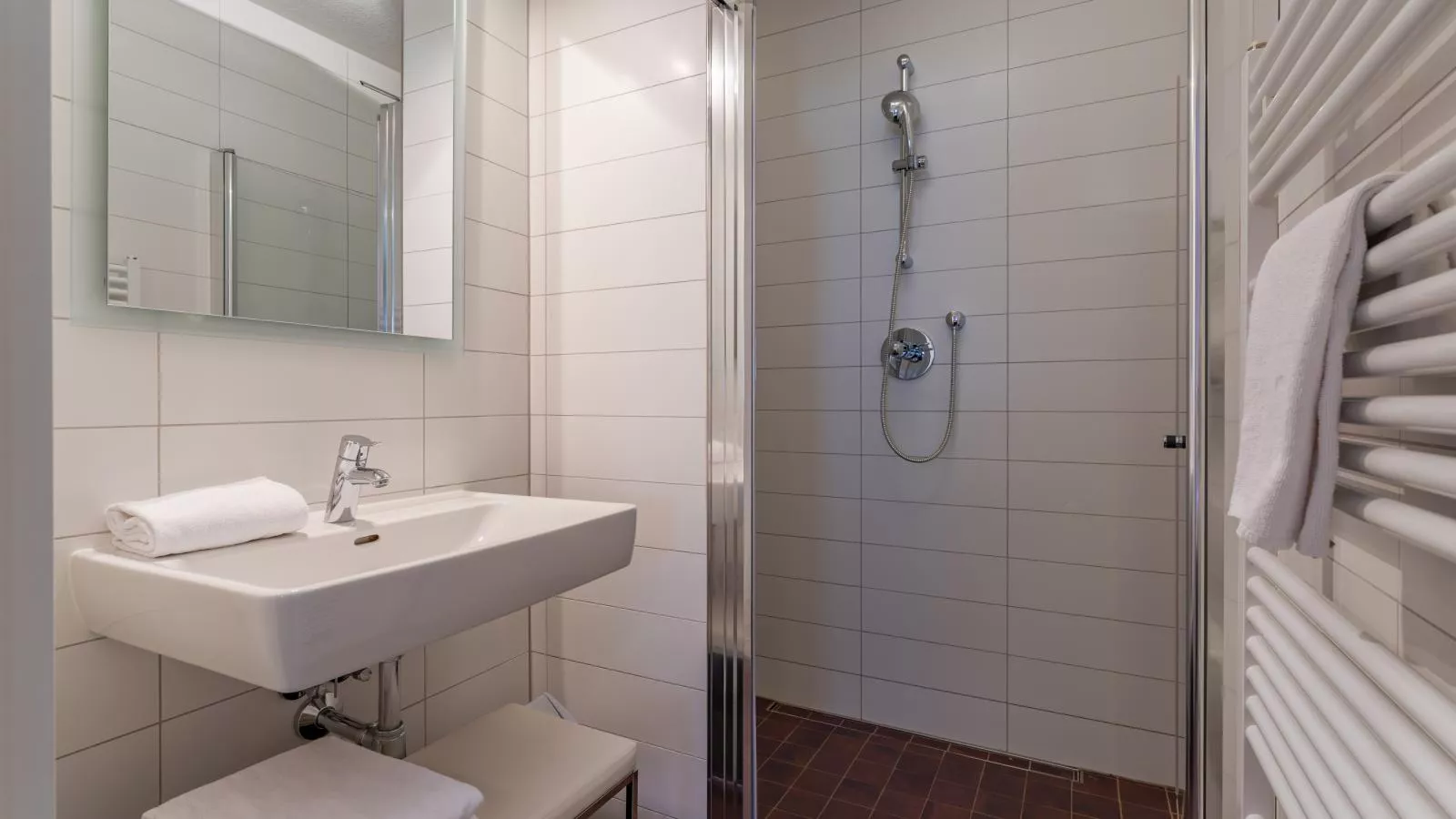 Schneeweiss-Bathroom