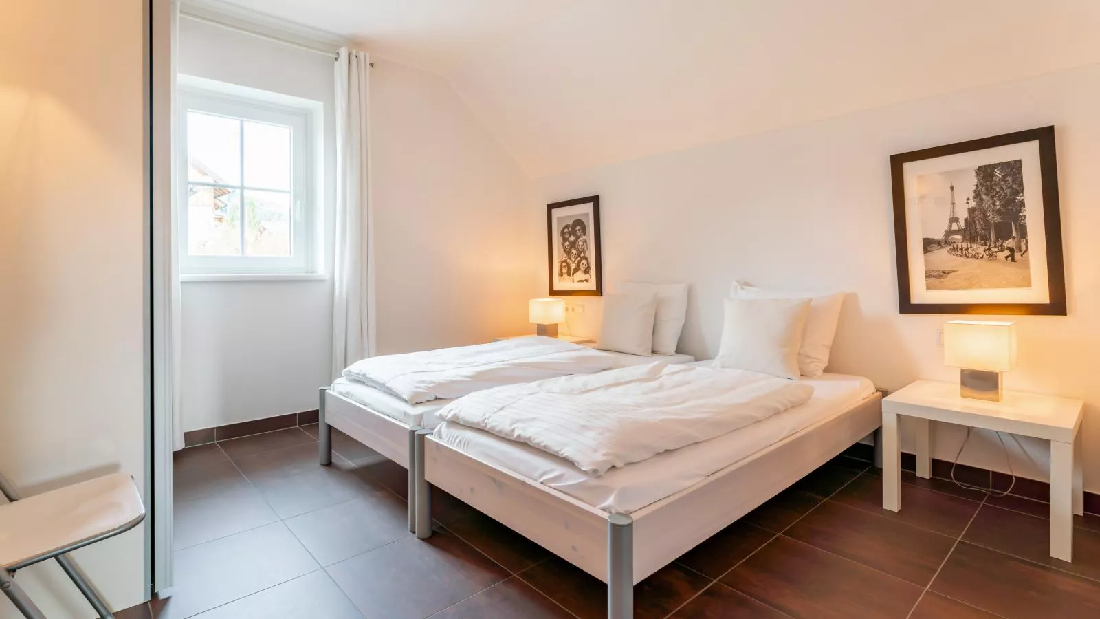 Schneeweiss-Bedroom