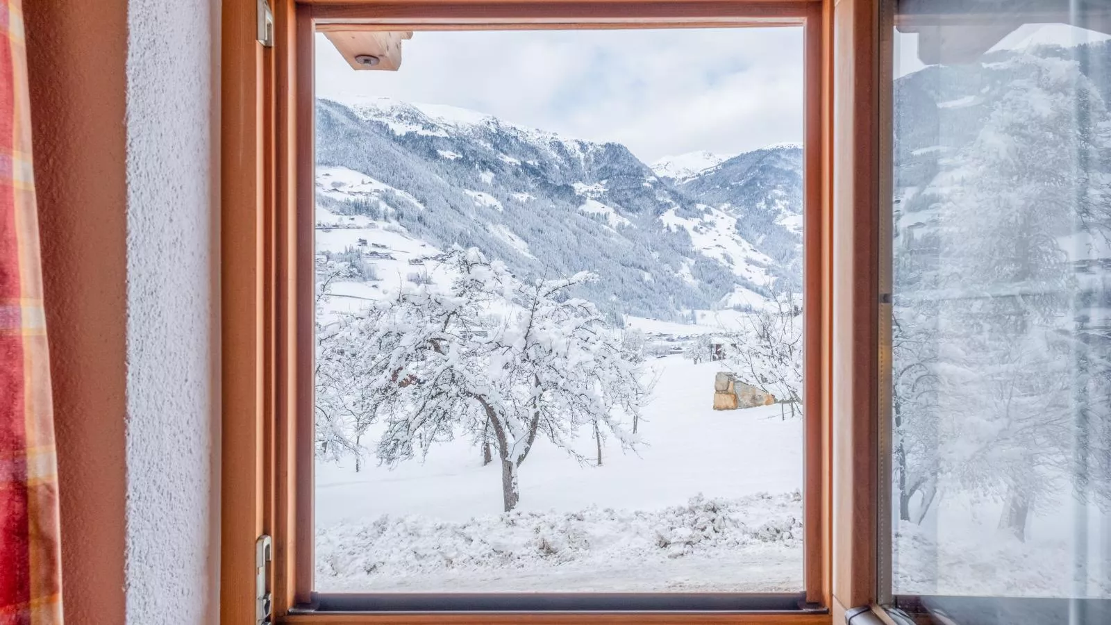 Rosalie-Lorena-View winter