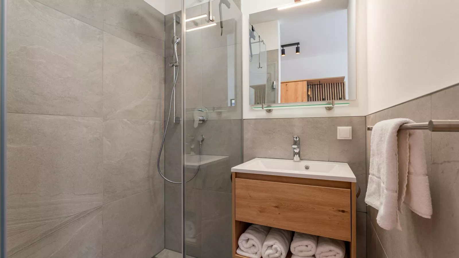 Chalet Kolibri-Bathroom