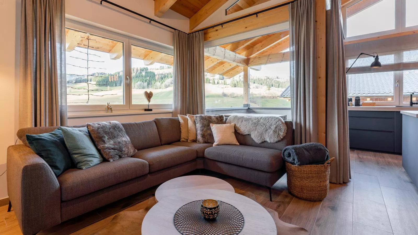 Grebenzen Lodge 1028-Living room