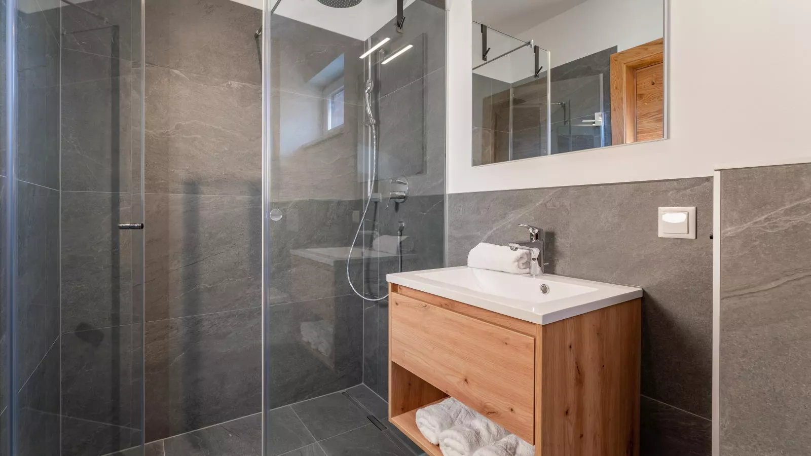 Grebenzen Lodge Prinz-Bathroom