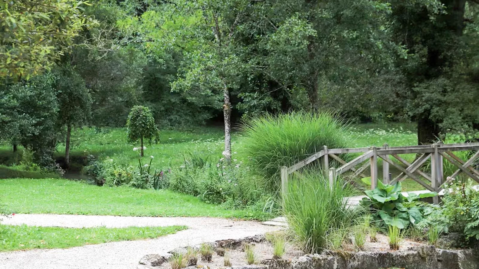 Moulin du 18ieme siècle-Gärten Sommer