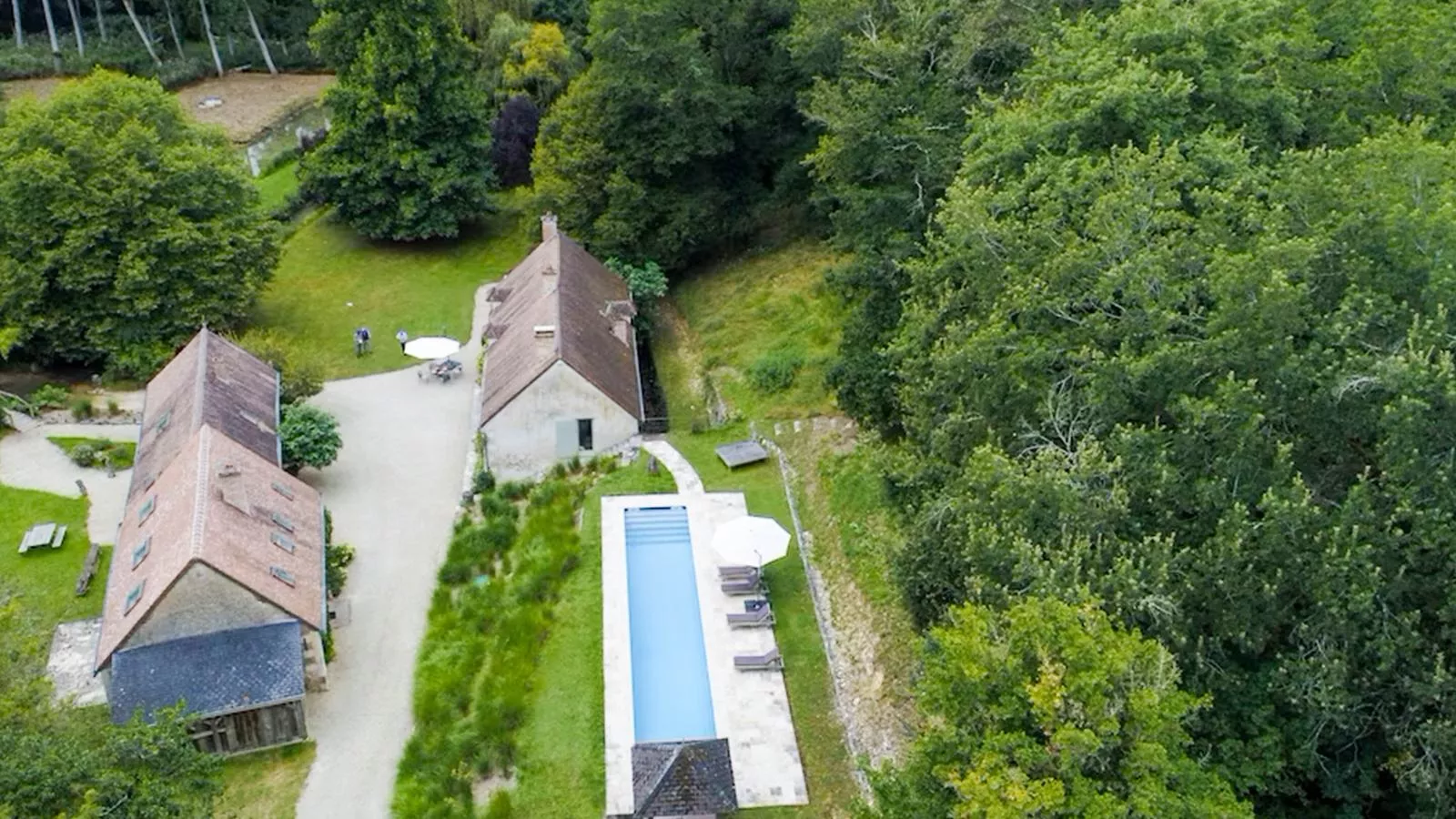 Moulin du 18ieme siècle-Außenbereich Sommer