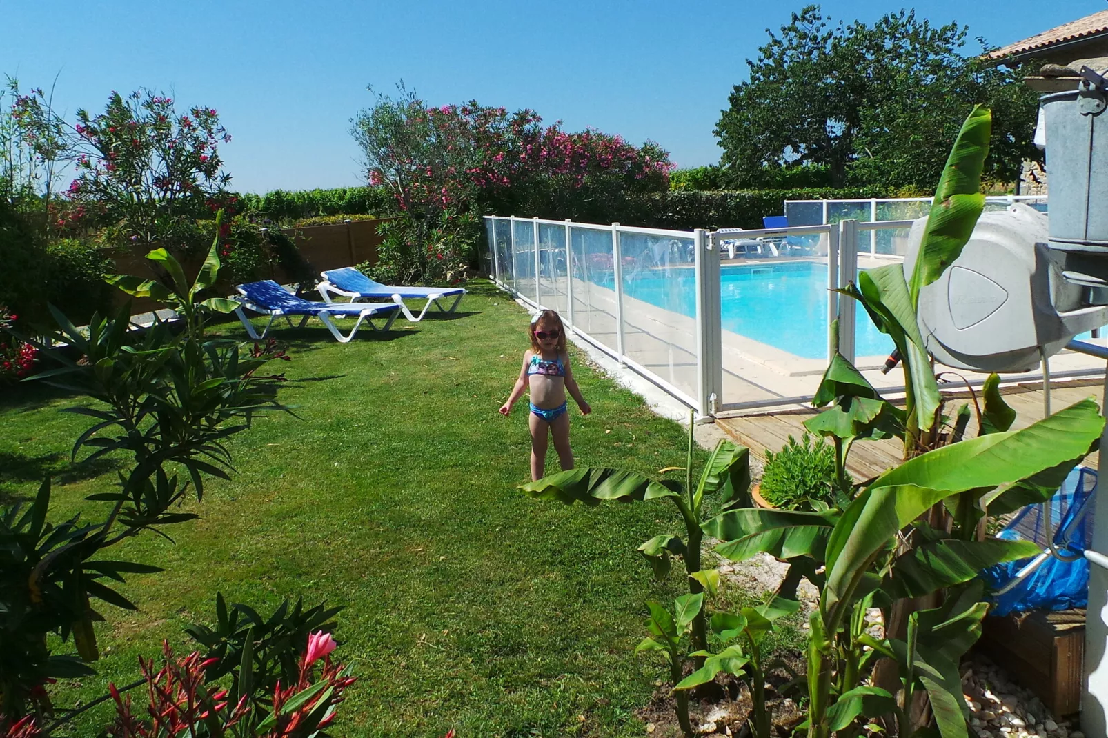 Le Passe Temps-Schwimmbad