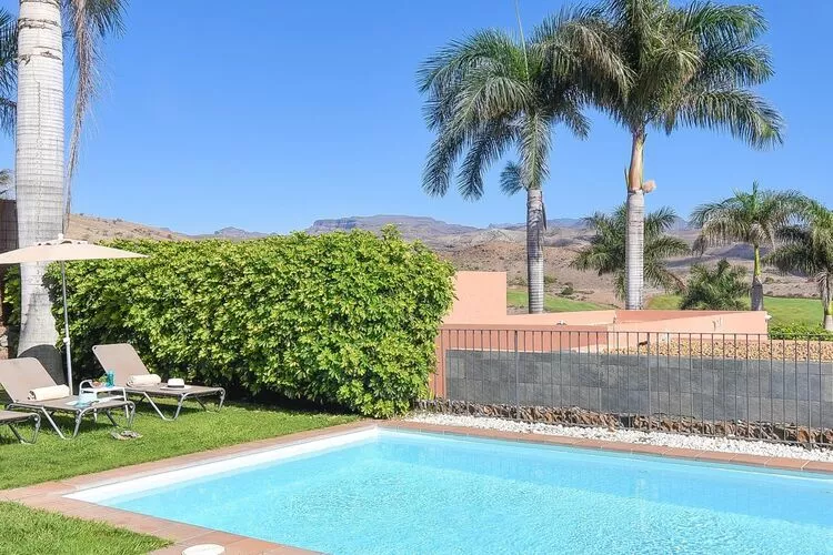 Par 4 Villa 7-Pool