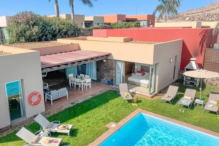 Par 4 Villa 7-Exterior summer