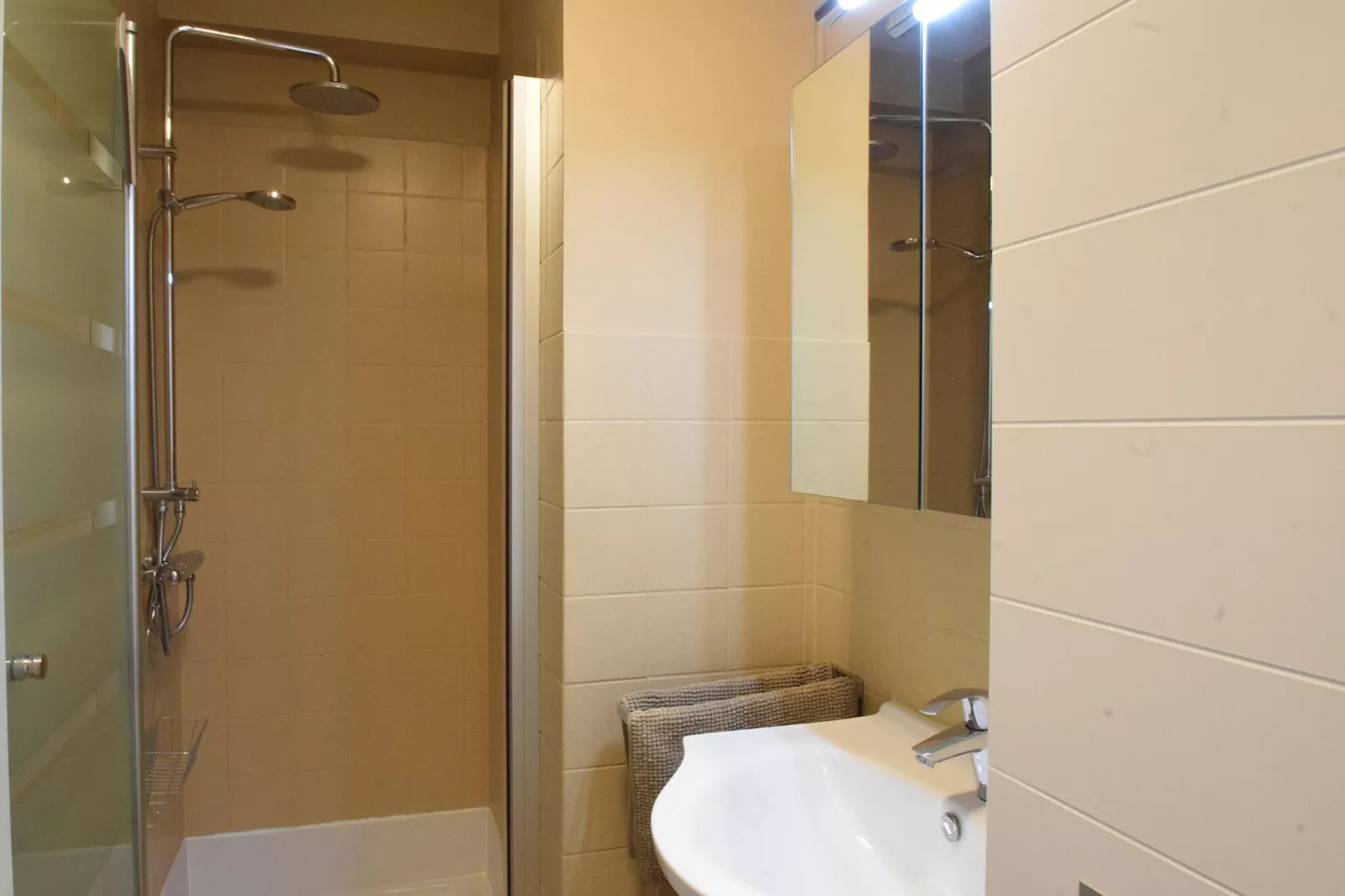 Manderley 0301 3A-Bathroom