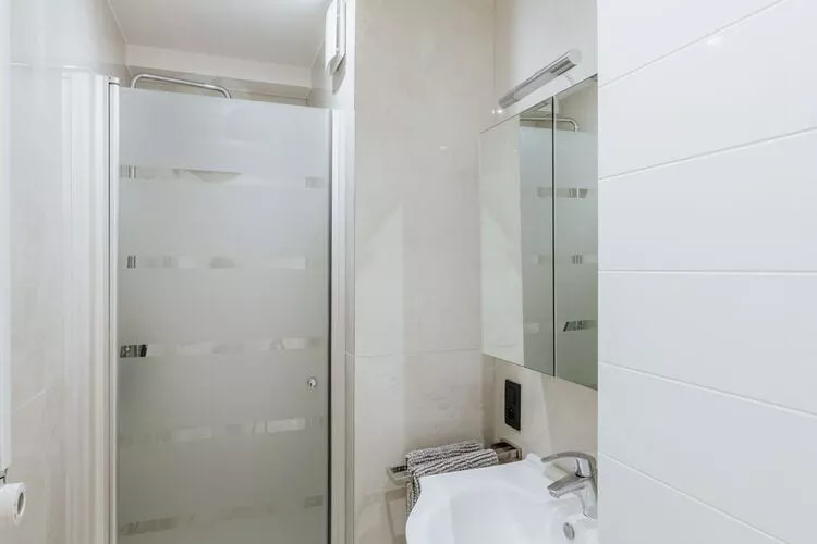 Manderley 0301 3A-Bathroom