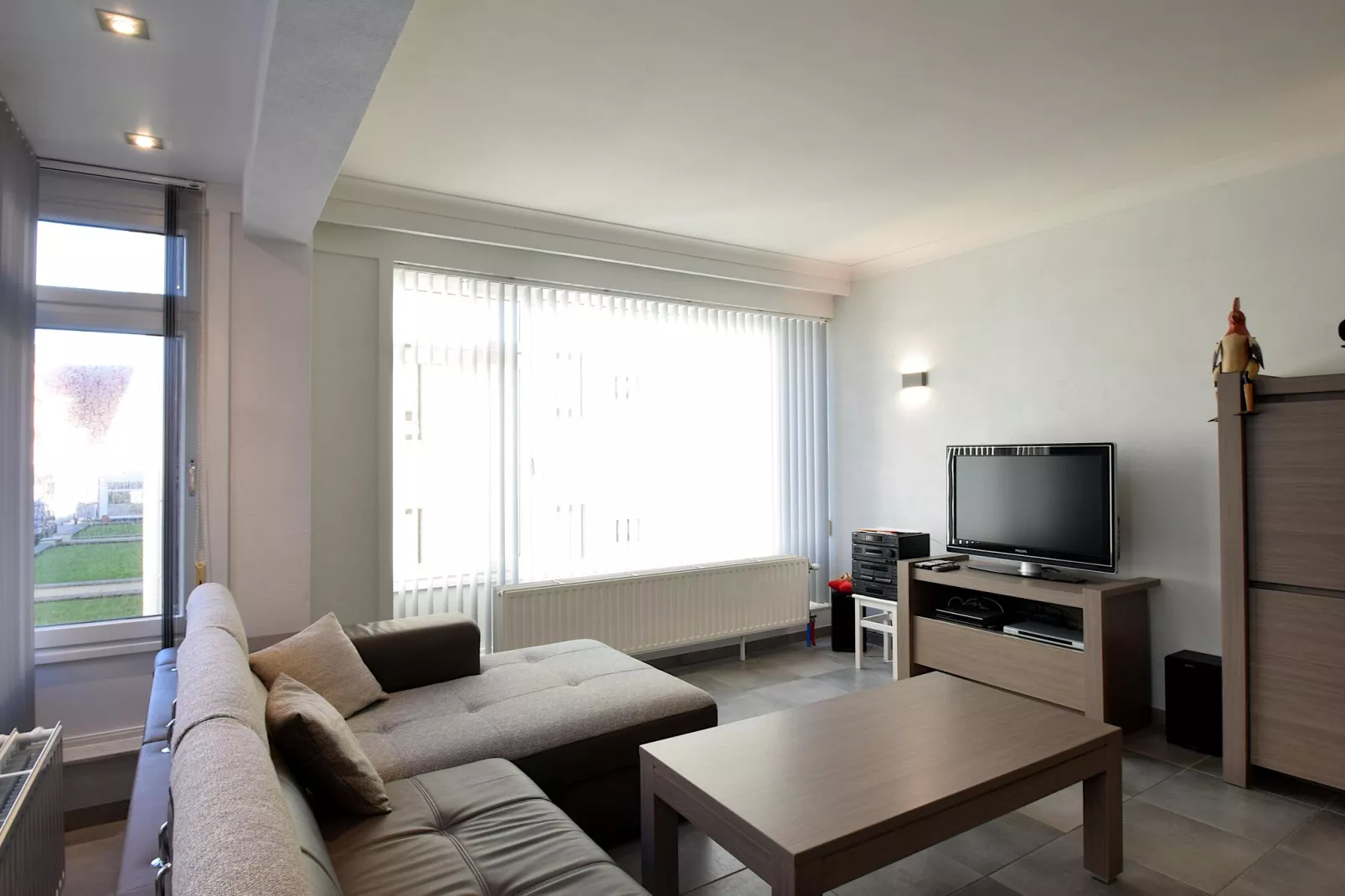 Caracas 0102-Living room