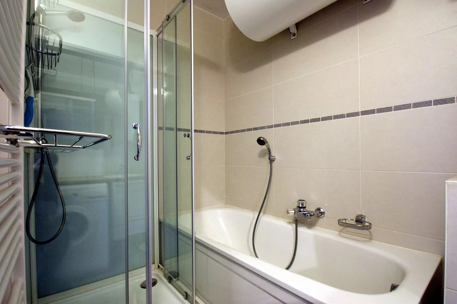 Caracas 0102-Bathroom