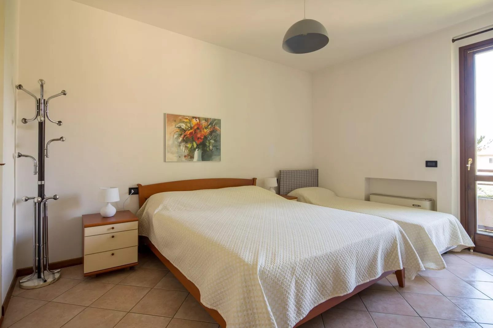 Casara 90-D9-Bedroom