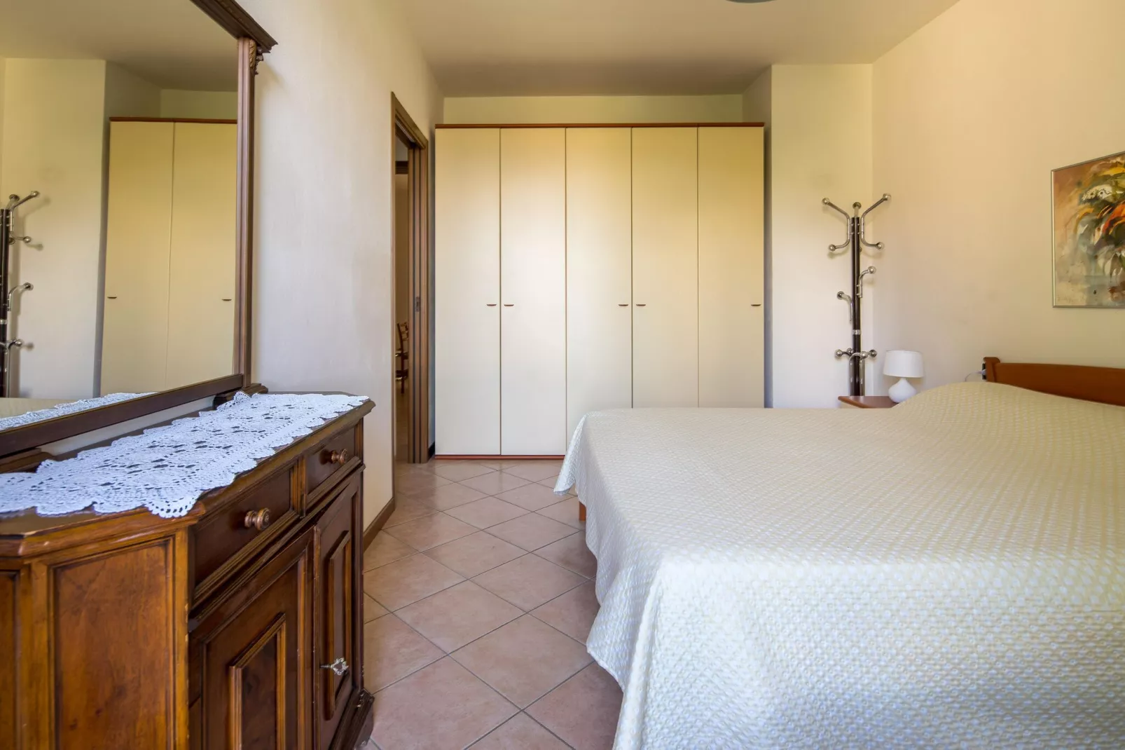 Casara 90-D9-Bedroom