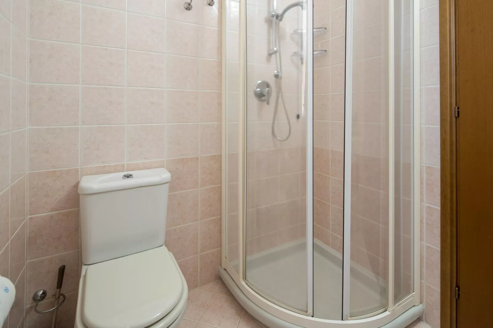 Casara 90-D9-Bathroom