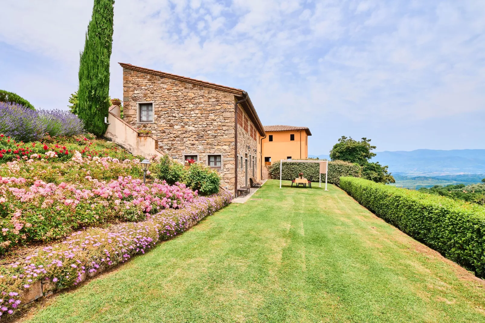 Il Solatio apt P1-Exterior summer