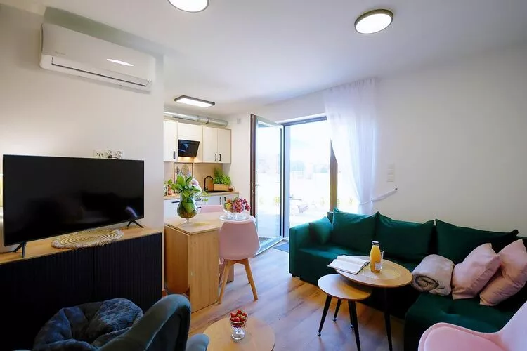 Apartament nr 6 Mielenko-Wohnzimmer