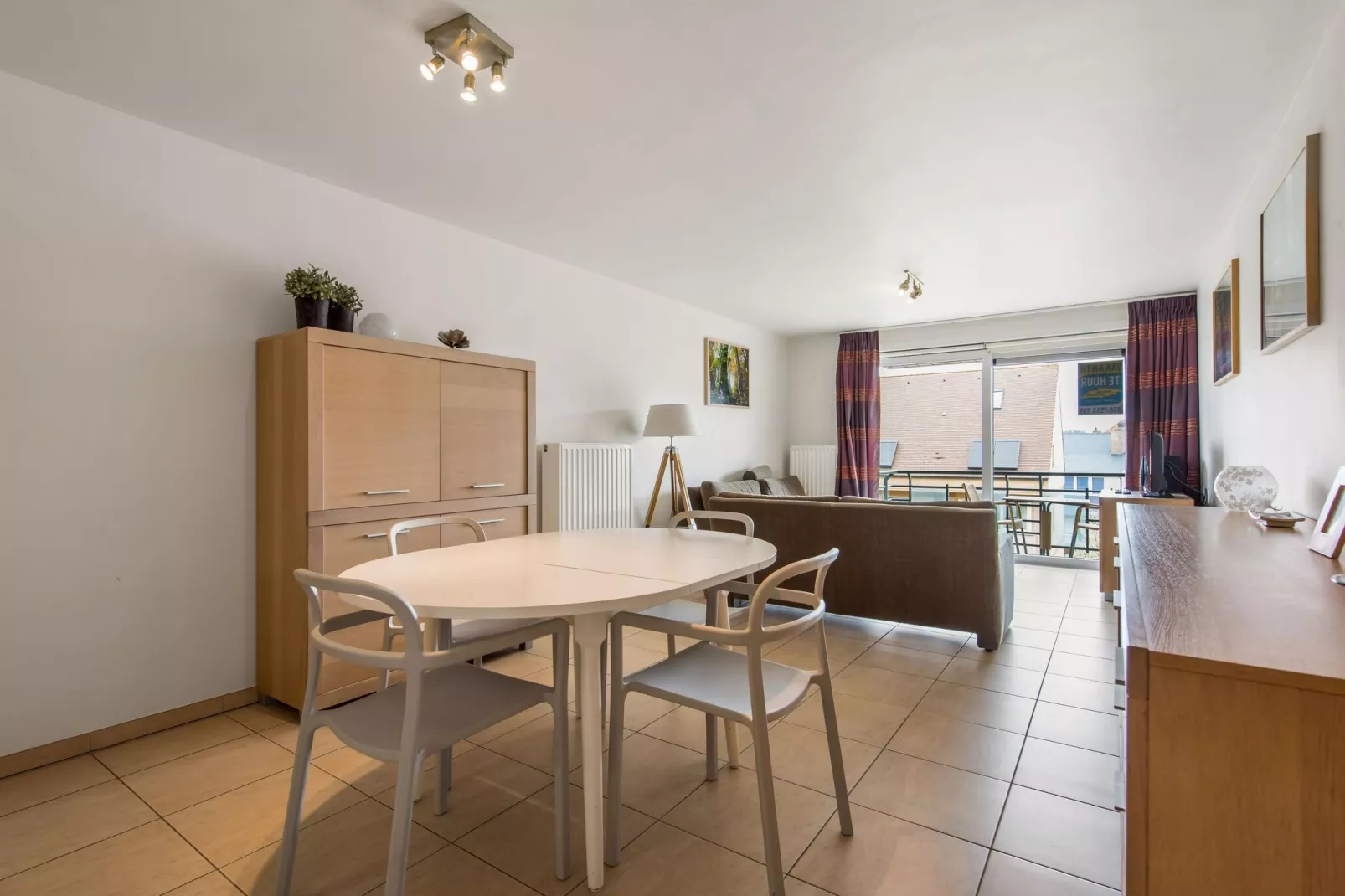 Pablo I 302 G02-Salle à manger